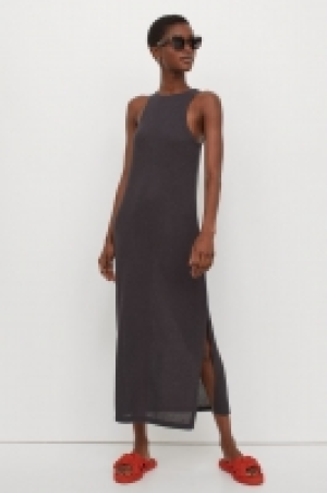 Knitted dress 13.00 €