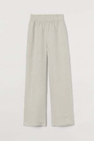 Wide trousers 12.00 €