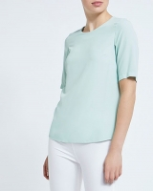 Woven Front Top 3.00 €