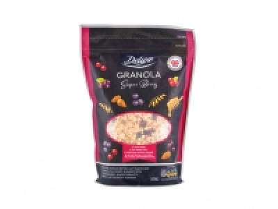Deluxe Fruit and Nut Granola