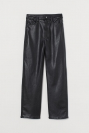 Imitation leather trousers 18.00 €