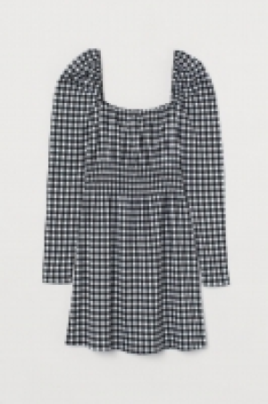 HM  Short puff-sleeved dress