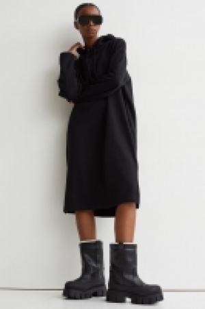 HM  Hooded dress