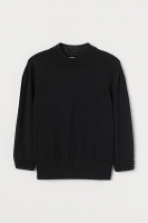 Beaded jumper 32.00 €