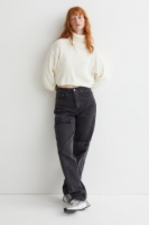Cropped polo-neck jumper 8.00 €