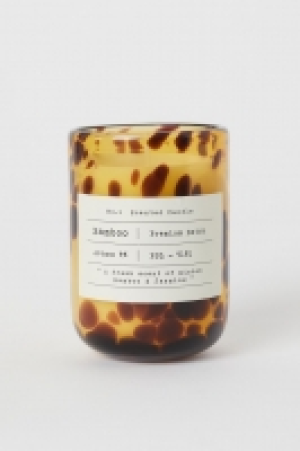 Scented candle in glass holder 8.00 €