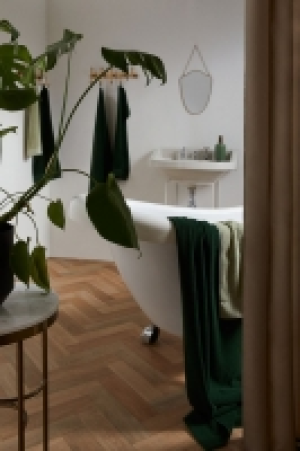 Cotton terry bath towel 5.00 €