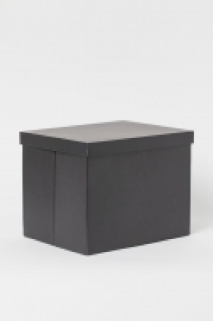 Large lidded storage box 9.00 €