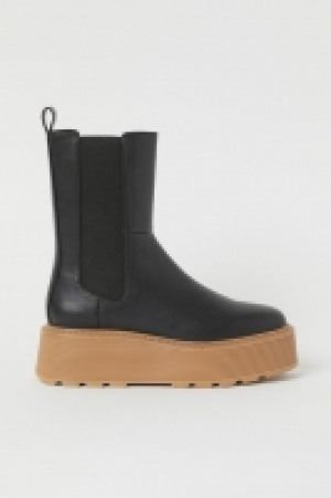 HM  High profile Chelsea boots