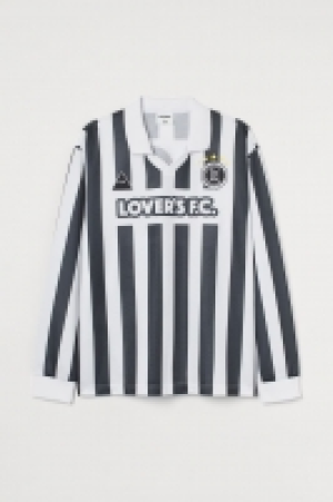 HM  Long-sleeved football shirt