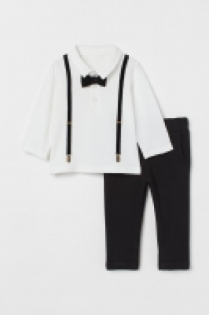 Top and trousers 11.00 €