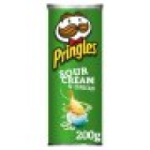 Tesco  Pringles Sour Cream And Onion Crisps