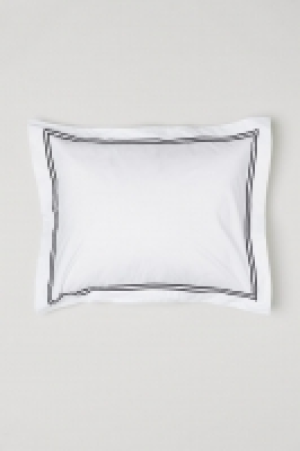 HM  Cotton percale pillowcase