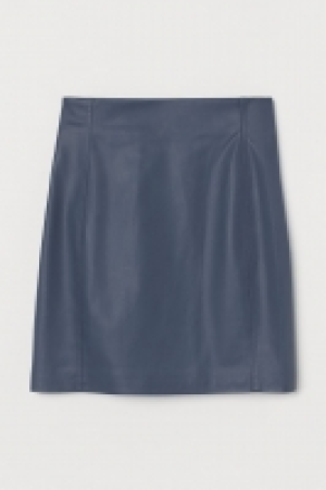 Imitation leather skirt 13.00 €