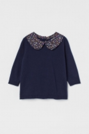 Collared jumper 6.00 €