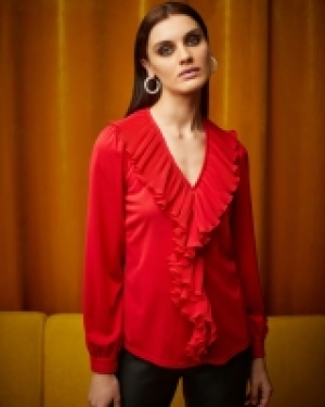 Gallery Etoile Ruffle Top 12.00 €