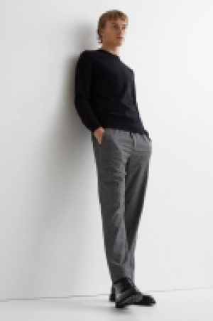 Slim Fit Fine-knit cotton jumper 11.00 €