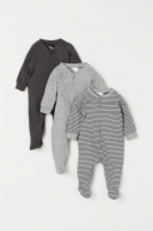 3-pack zip-up pyjamas 14.00 €