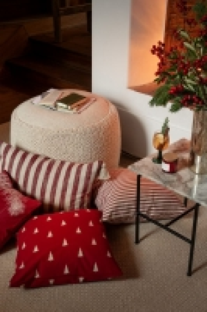 Tasselled cushion cover 14.00 €