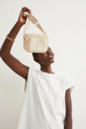 HM  Nylon shoulder bag