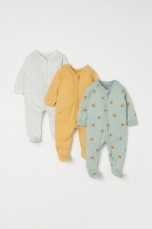 3-pack zip-up pyjamas 13.00 €