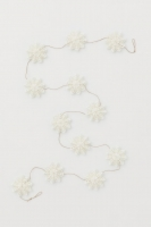 HM  Snowflake garland