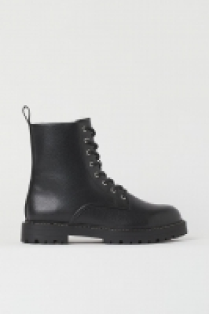 Boots 13.00 €