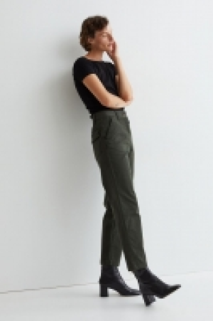 HM  Cotton twill chinos