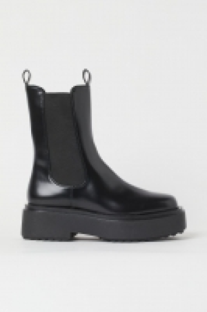 Chunky Chelsea boots 26.00 €