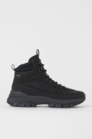 HM  Walking boots