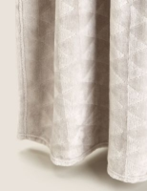 Fleece Geometric Throw 16.00 €