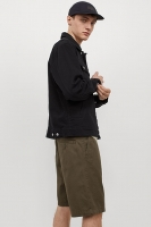 Cotton chino shorts 9.00 €