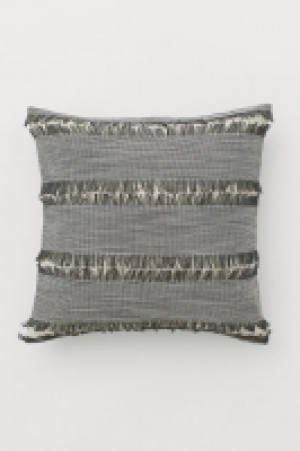 HM  Fringe-detail cushion cover