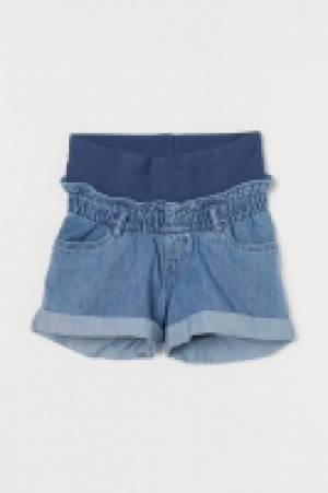 HM  MAMA Denim shorts