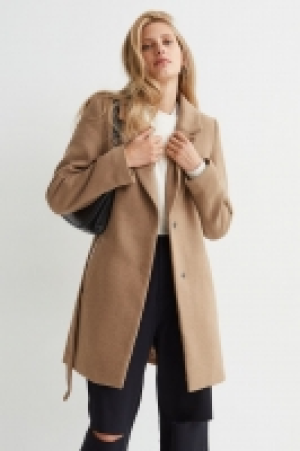 Tie-belt coat 36.00 €