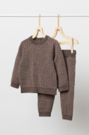 HM  Wool jumper and trousers