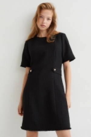 Bouclé dress 31.00 €