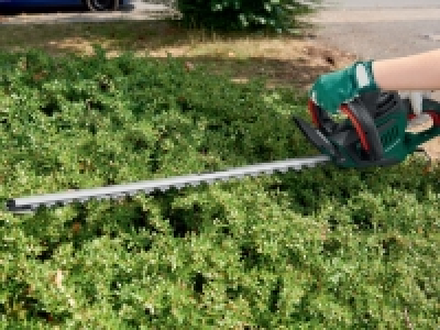 Electric Hedge Trimmer 69.99 €