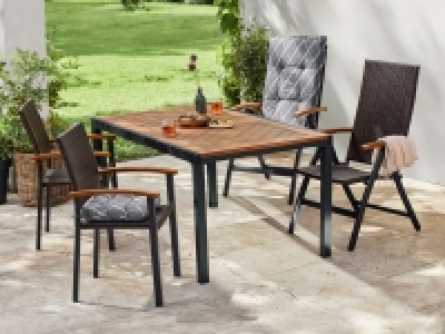 Valencia Wicker Folding Chair 74.99 €