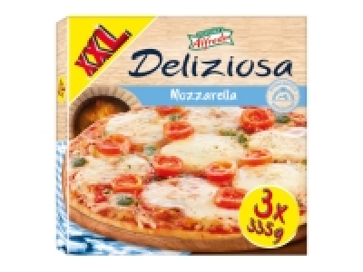 XXL Mozzarella Pizza