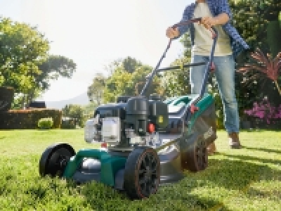 Petrol Lawnmower 199.99 €