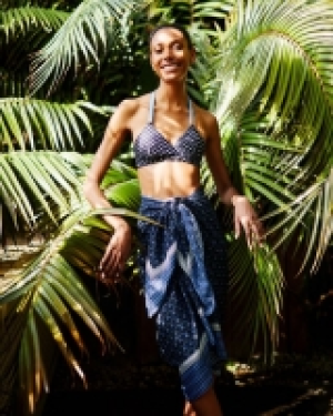 Carolyn Donnelly The Edit Navy Print Sarong