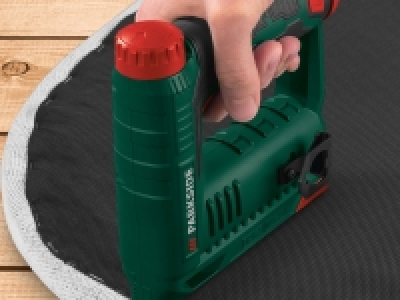 12V Cordless Stapler/Nailer