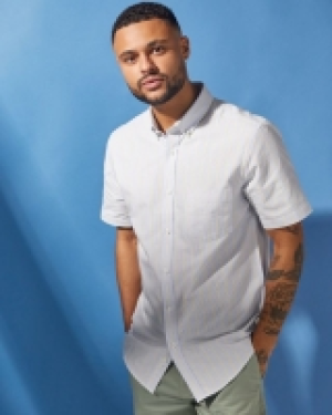 Regular Fit Short-Sleeved Oxford Stripe Shirt 5.00 €