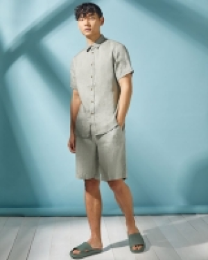 Regular Fit 100% Linen Solid Short-Sleeved Shirt 10.00 €