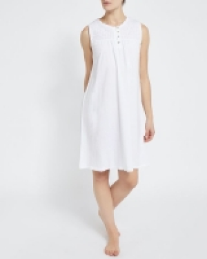Cotton Broderie Anglaise Nightdress 5.00 €