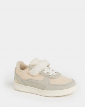 Strap Shoe (Size 8-5)