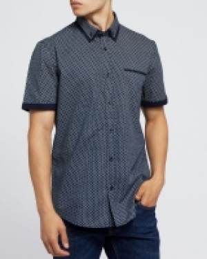 Regular Fit Short-Sleeved Fashion Shirt 7.00 €