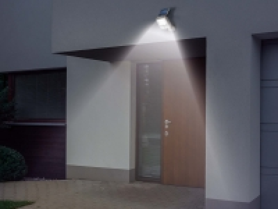 LED Solar Spotlight 14.99 €