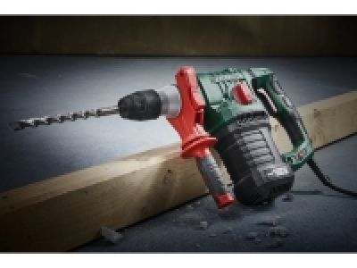 1550W Hammer Drill 69.99 €